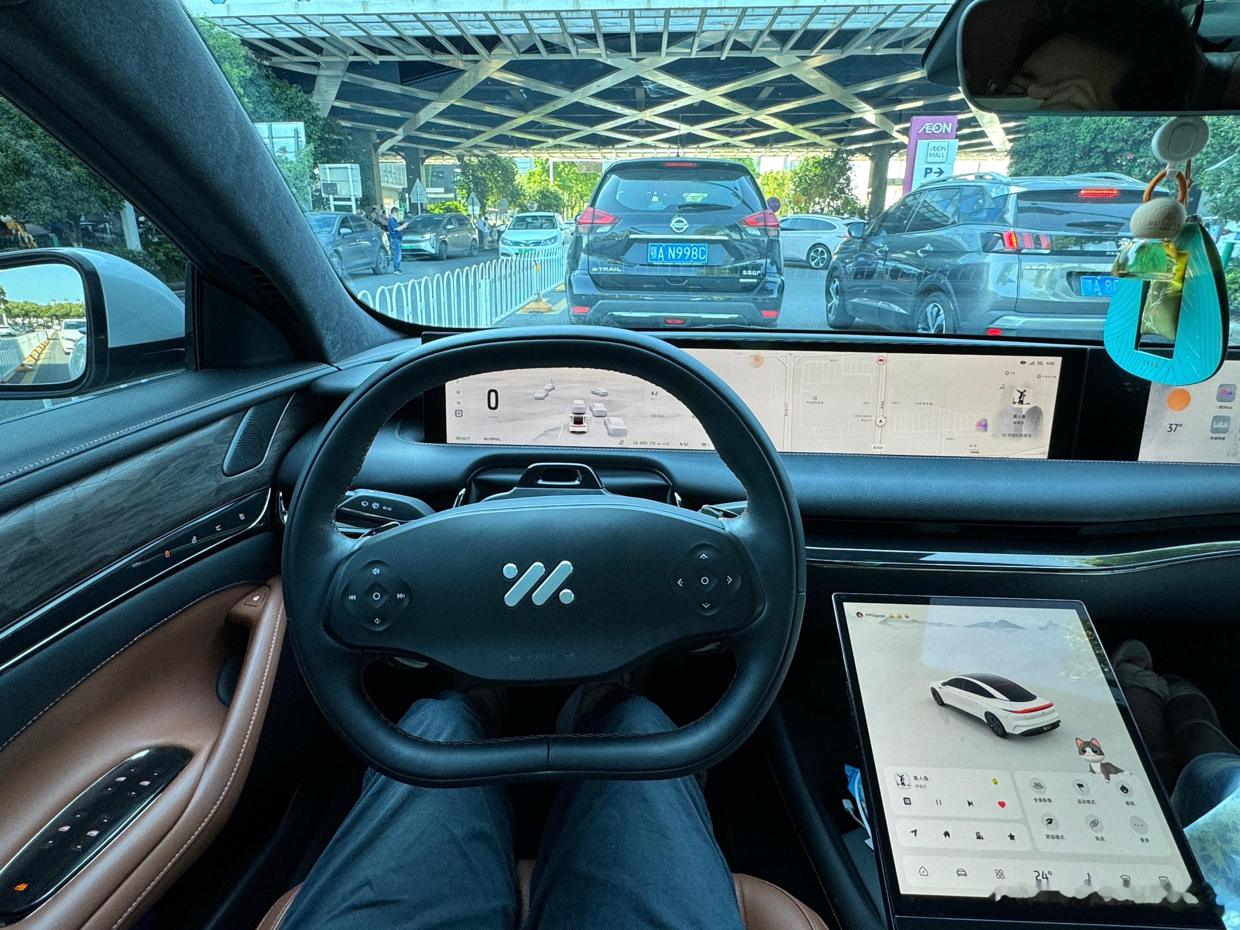 为啥我不换L7半截盘子呢连屏这个设计，本身就是内饰设计的一环，信息阻挡更是无稽之