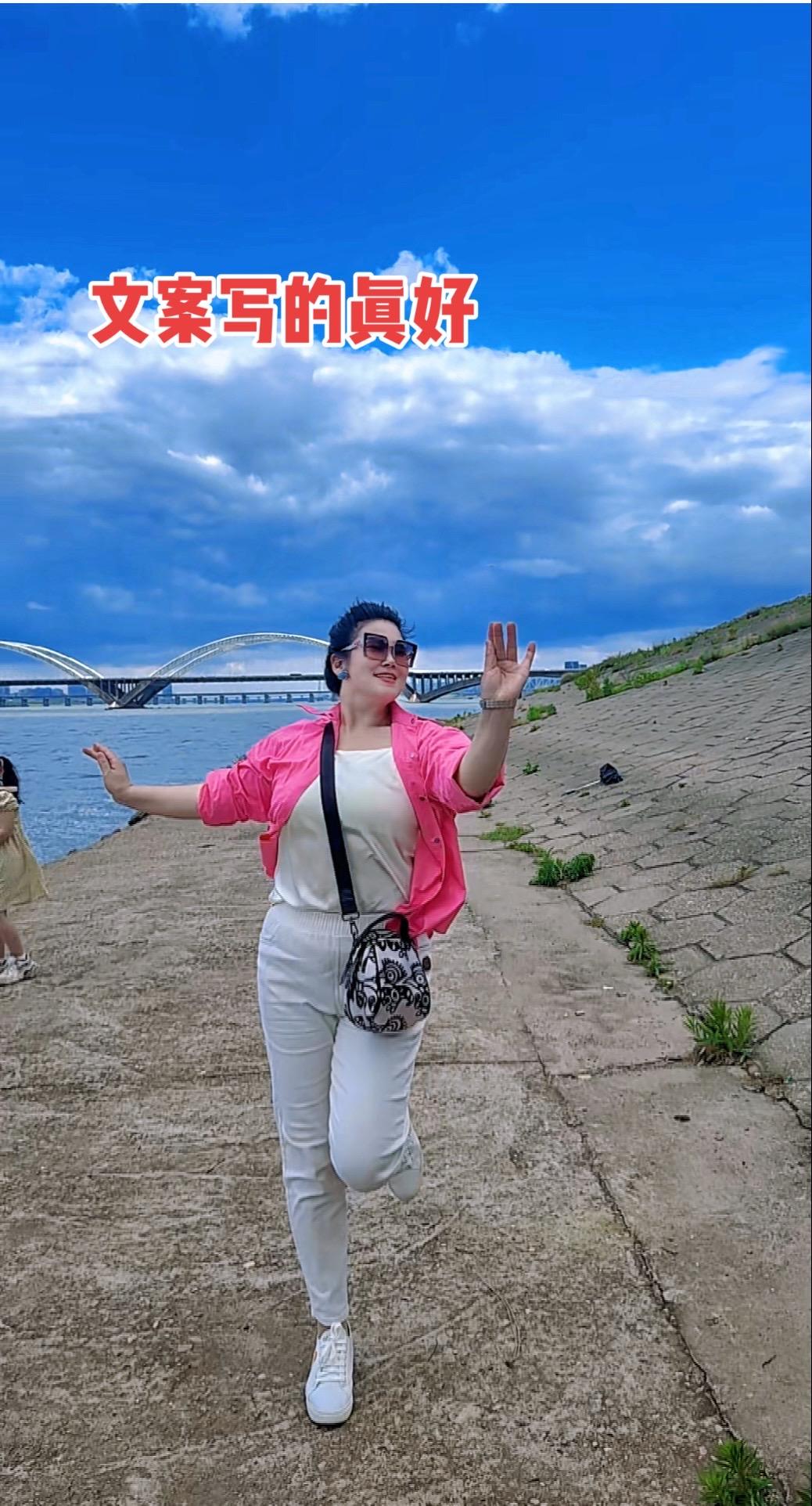 1、无法掌控的事情太多了，尽力就好。人生只有一次，可去，可留，可有，可...