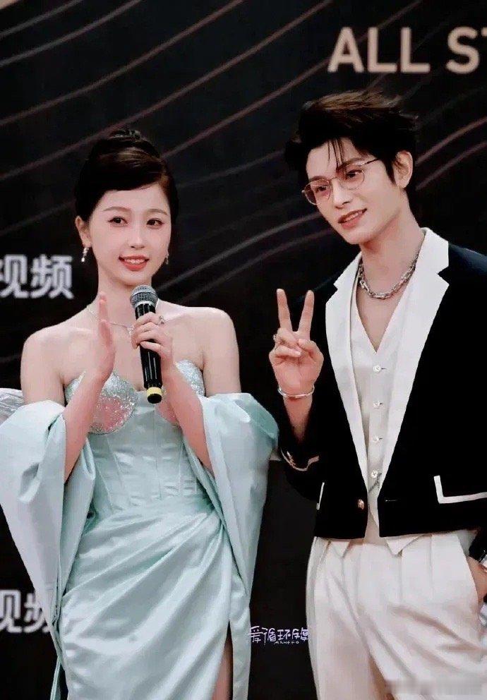 内娱的提纯理由  1月13日，虞书欣丁禹兮的提纯方式，互相贬低对方，公开让剧粉c