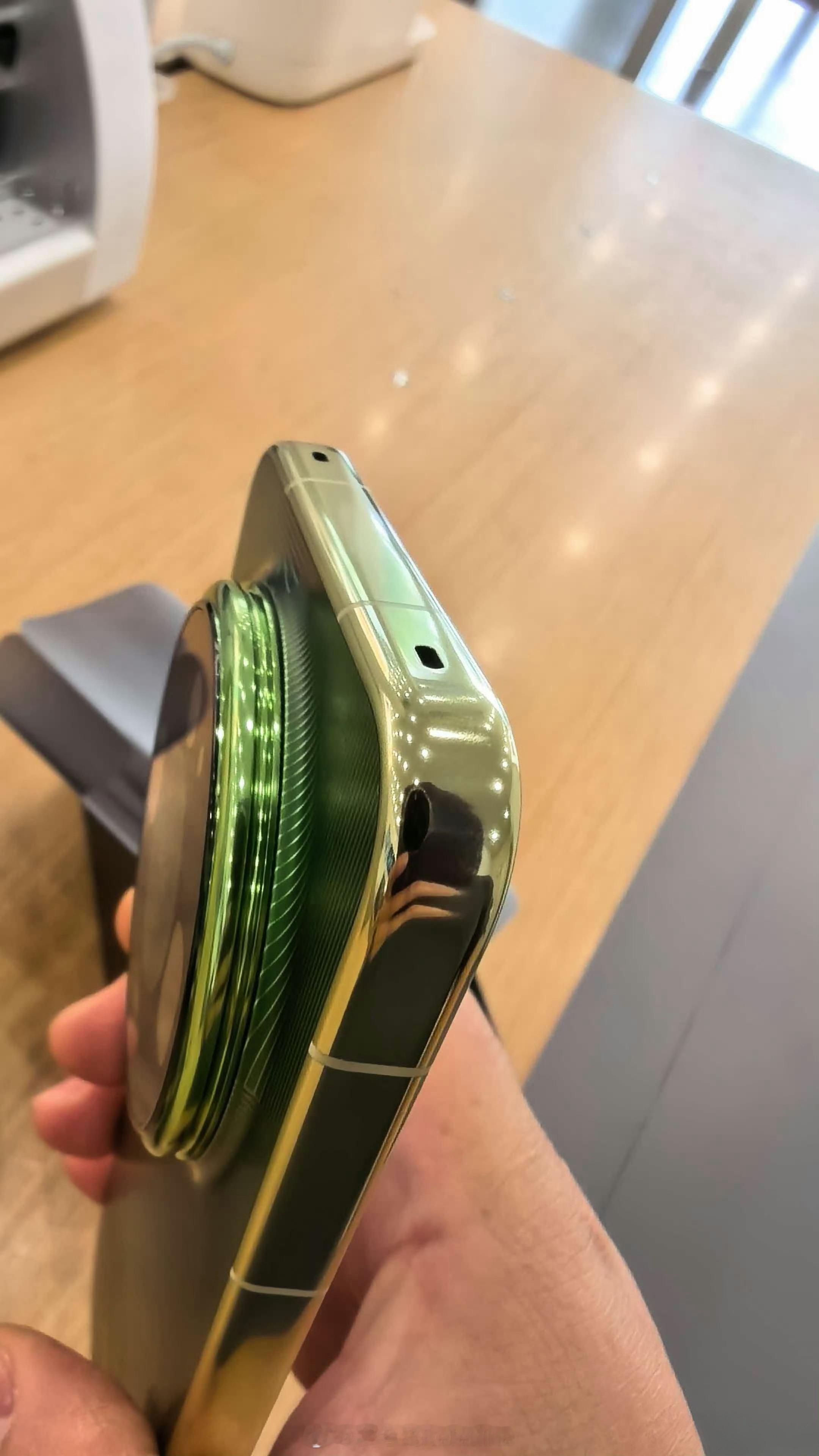 补充：刚才页面显示的发布会时间信息仅为内部测试，不是正式时间，发现后我们已将相关