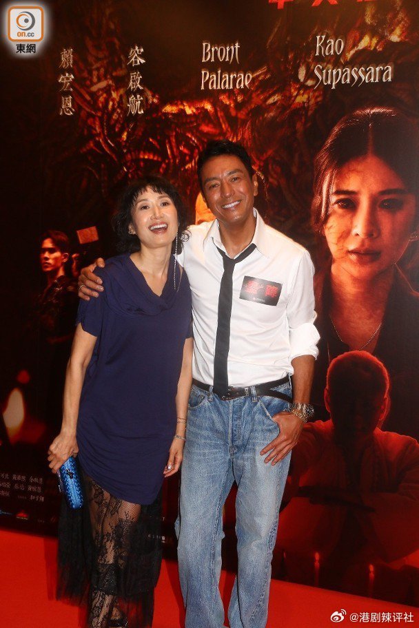 藝人姜皓文晚上到鑽石山出席演出新片《蠱降》首映，除了太太殷寧支持，江美儀、湯寶如