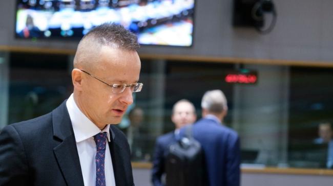 西雅尔多：乌克兰加入欧盟的谈判将是不负责任的一步


在这一点上谈判乌克兰加入欧