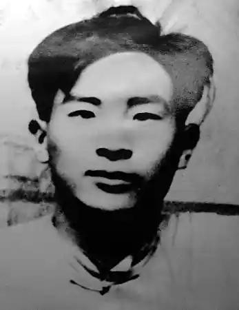 1935年毛主席秘书遇袭牺牲，成为悬案，21年后主席下令：“必须严查凶手！”
 