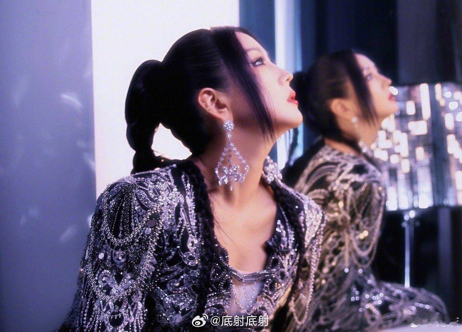 何洁[色][色][舔屏][色][色][色][舔屏][舔屏]何洁 ​​​