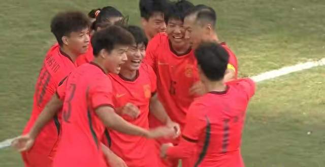 点球4:3！亚运会U23中国男足夺铜牌创历史记录，李昊两扑对手点球