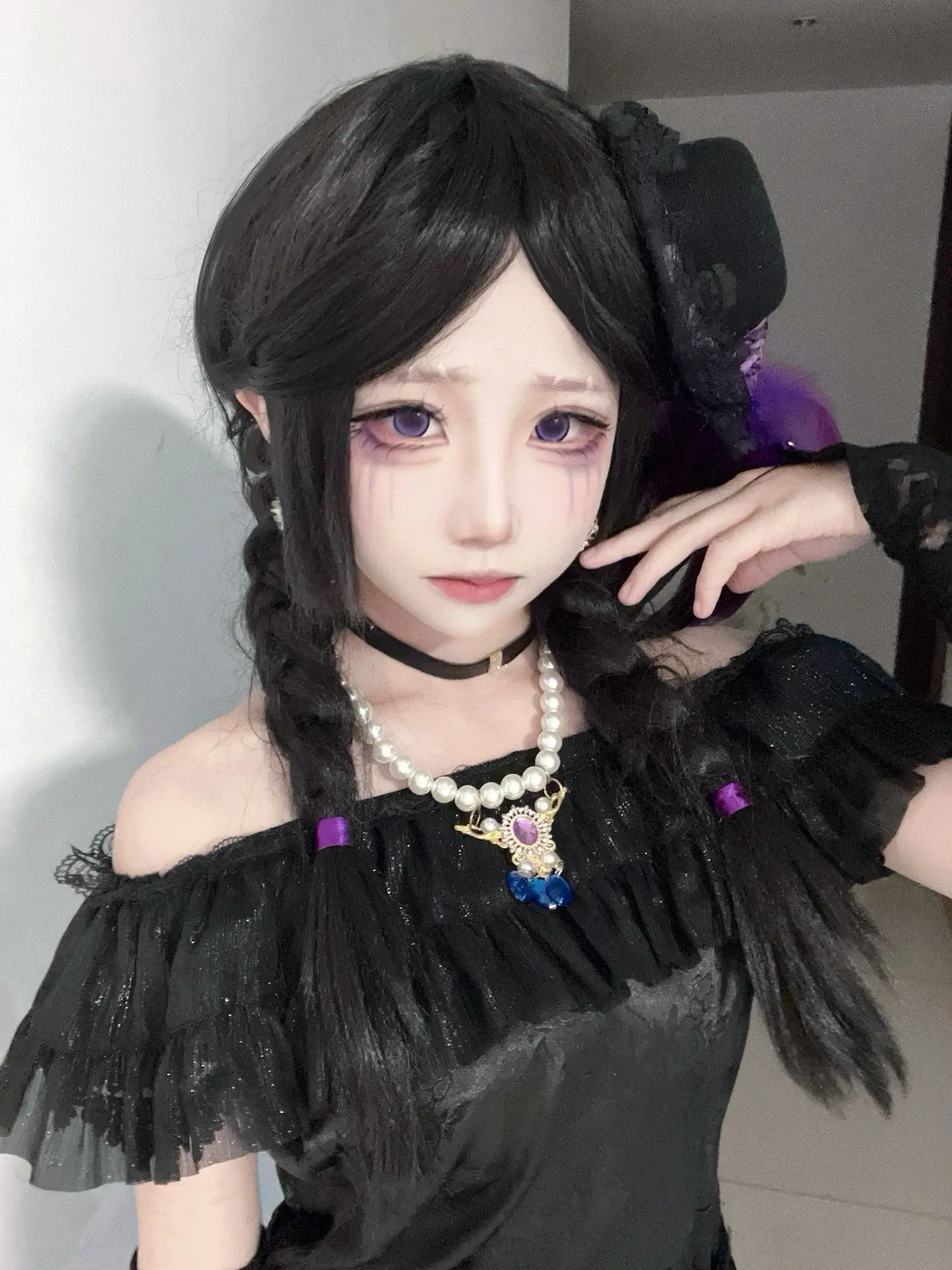 像玩具一样欺骗 玩弄 丢弃安妮