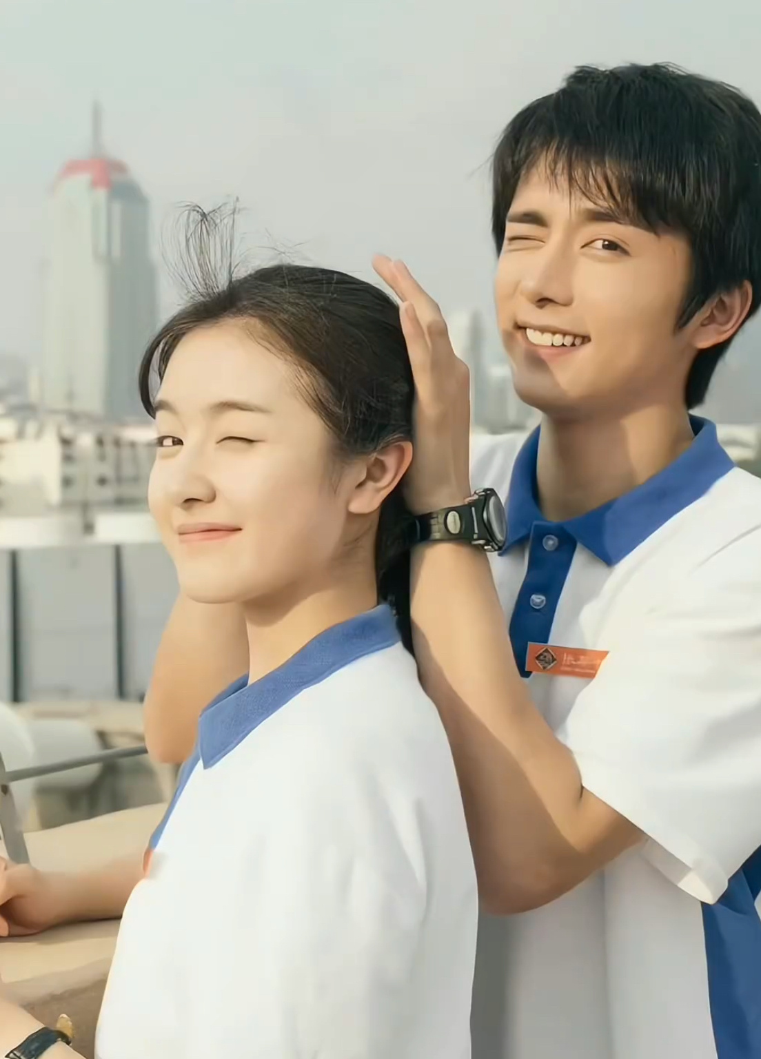#张新成李兰迪新西兰同游照#我觉得他们长的很高知，很配谁懂那种感觉 然后很高质量