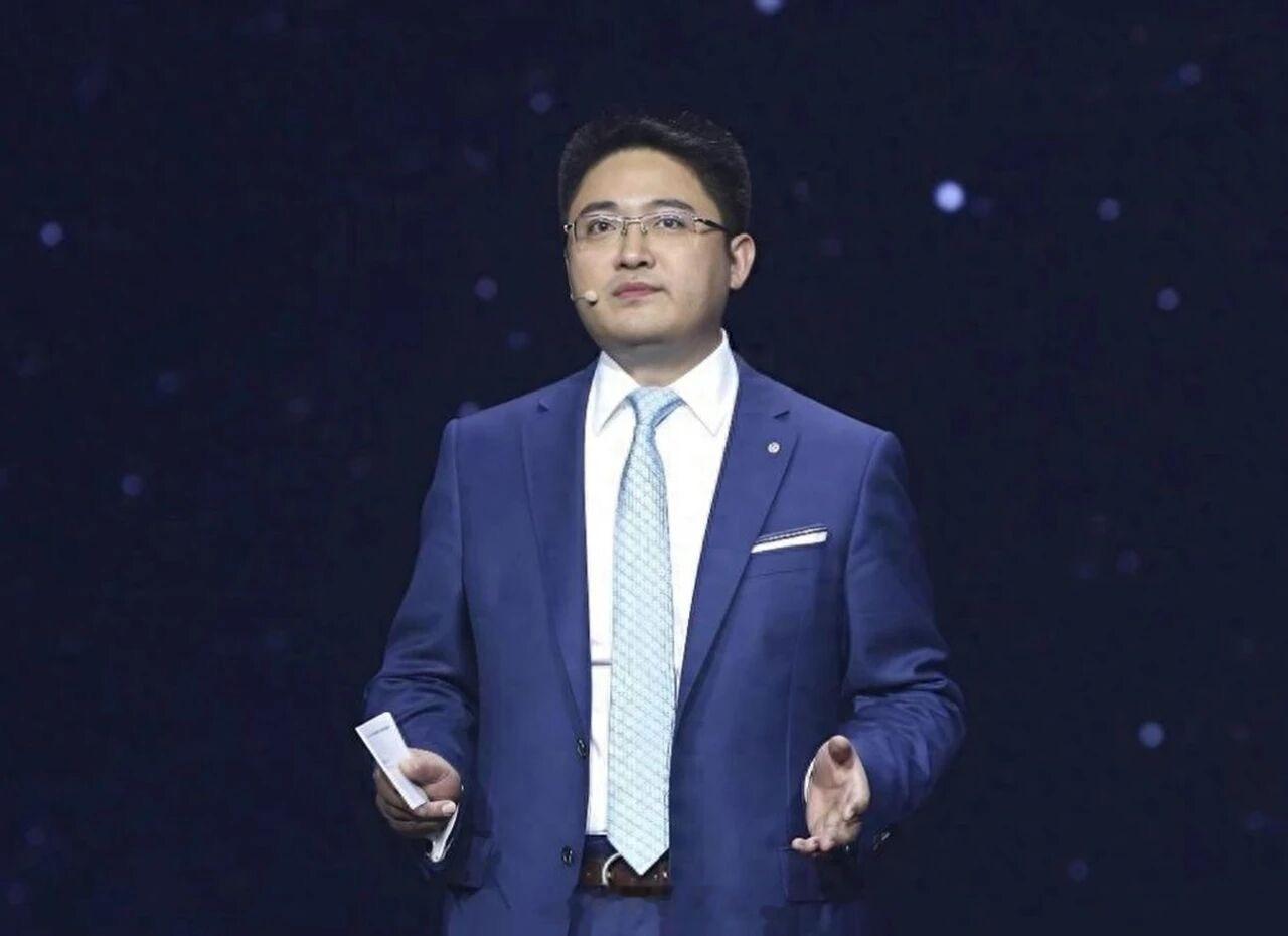 奥迪官方发布消息称，自2025年9月1日起，郭永锋接替李凤刚担任一汽奥迪销售有限