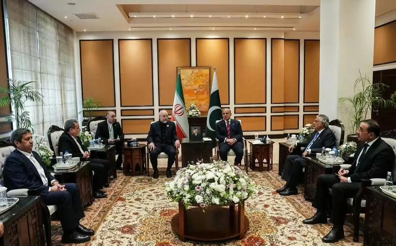 伊朗梳理21小时谈判全过程 伊朗梳理的21小时谈判全过程太有看头了。11日凌晨伊