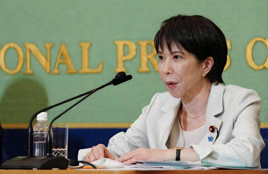 拉拢12国，日本坚持硬碰硬，法国人突然发声：高市早苗格局很狭隘。

在日本负债累