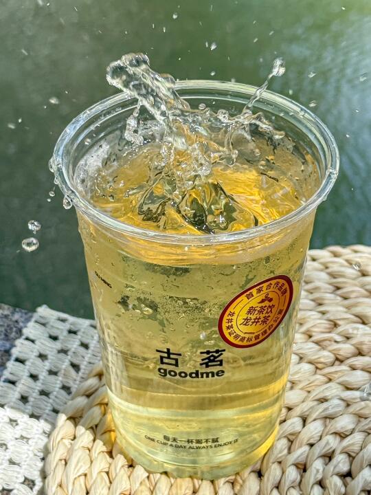 原来古茗用的是带编制的真龙井。。。