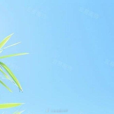 人生是一个过客，何必千头万绪。面对人生道路上的离别、分离和团圆，选择对命运漠不关