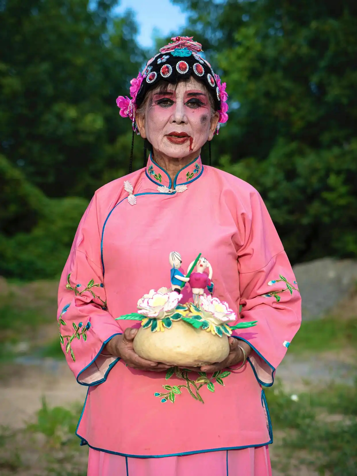 打到的媳妇揉到的面。这是一句俗语，更是一句家暴语，是女人的血泪史。商家无知，拿它