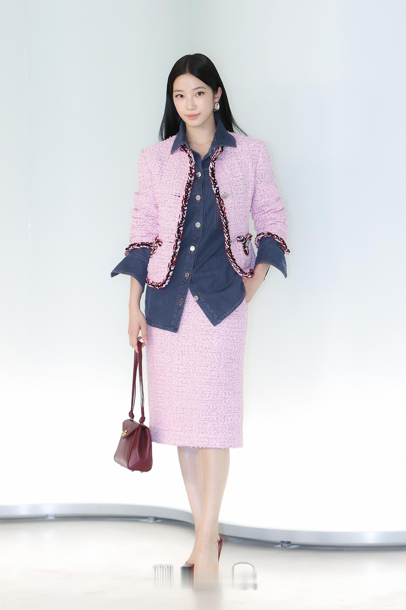 CHANEL 2026高级手工坊系列首尔复刻大秀第一场看秀嘉宾金高银 、朴叙俊 