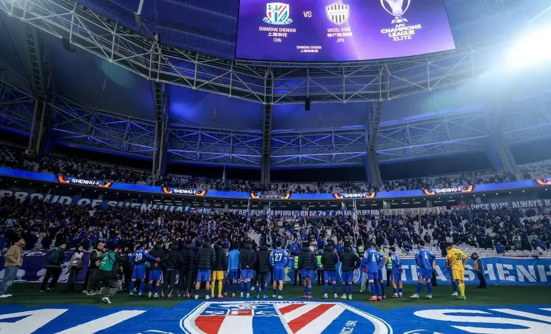 昨晚，本地媒体人杨翼在直播中透露了申花下一步的动态，现如下：
1. 申花内援已锁