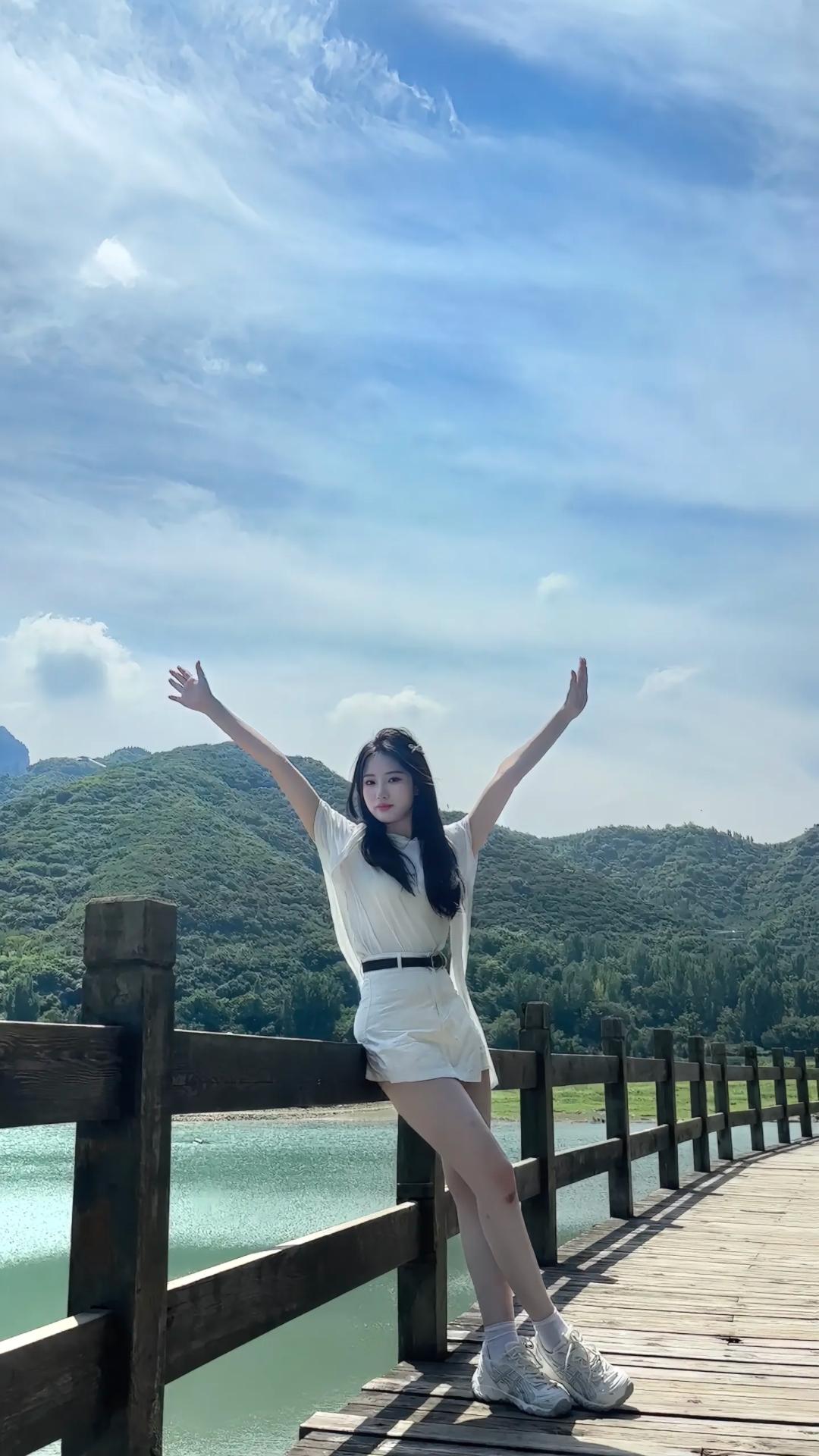 买了一整天的快乐！女人如何穿出含蓄的性感? 女生怎么穿紧身裤才好看 分享一张最近