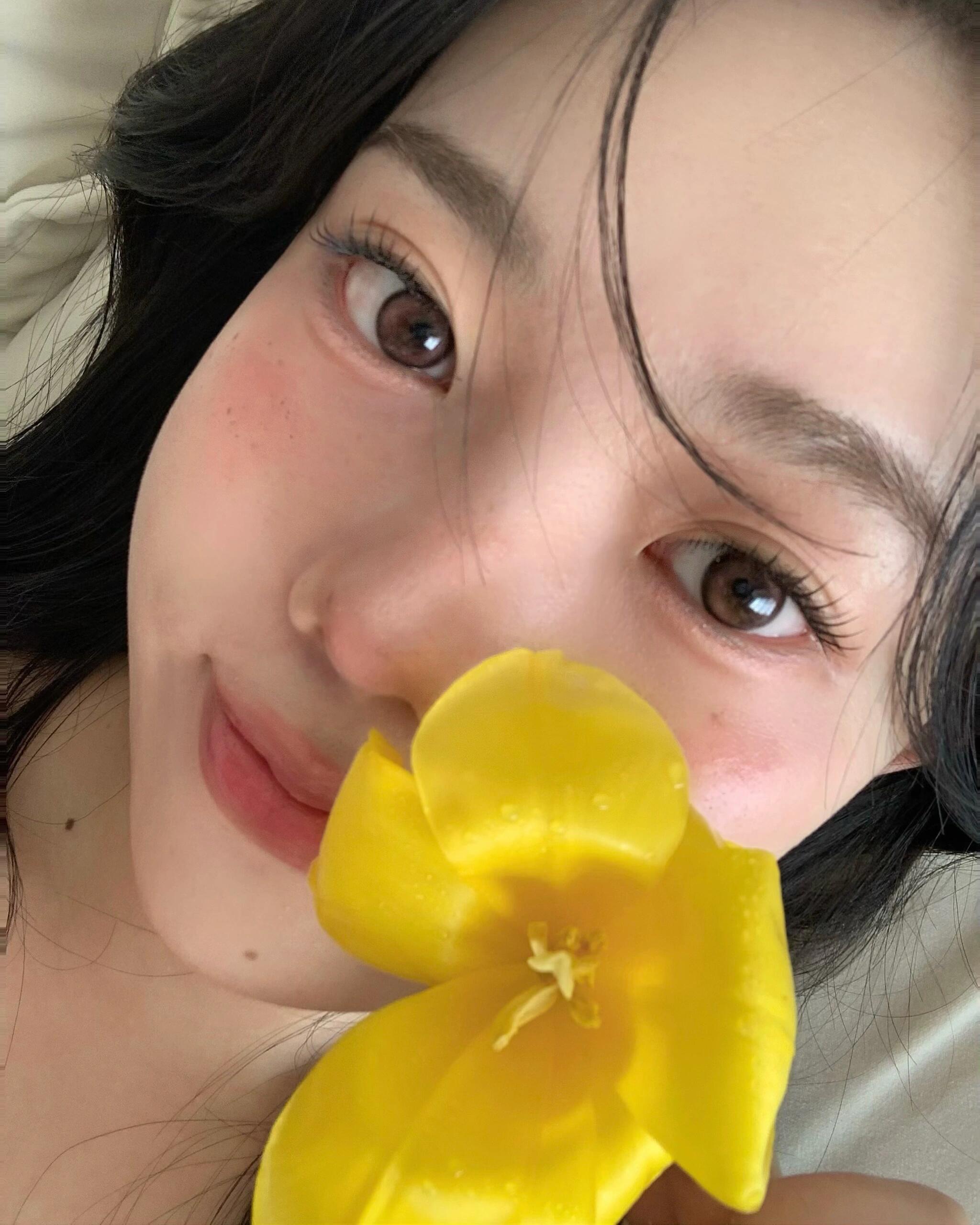 𝐒𝐡𝐚𝐫𝐞·元气生活感头像女生头像 ​​​
