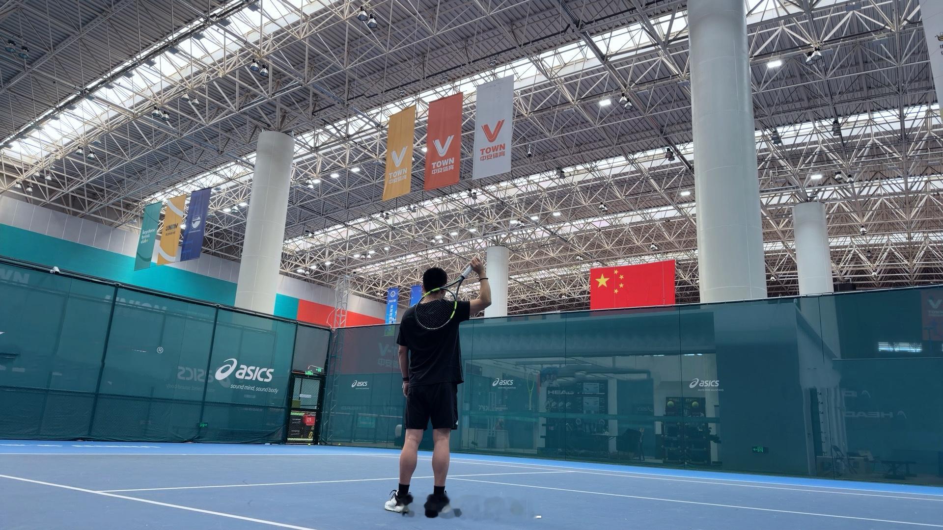 今天给大家推荐这把新款百保力PA，我这把是100拍面 300g的。这是一把非常出