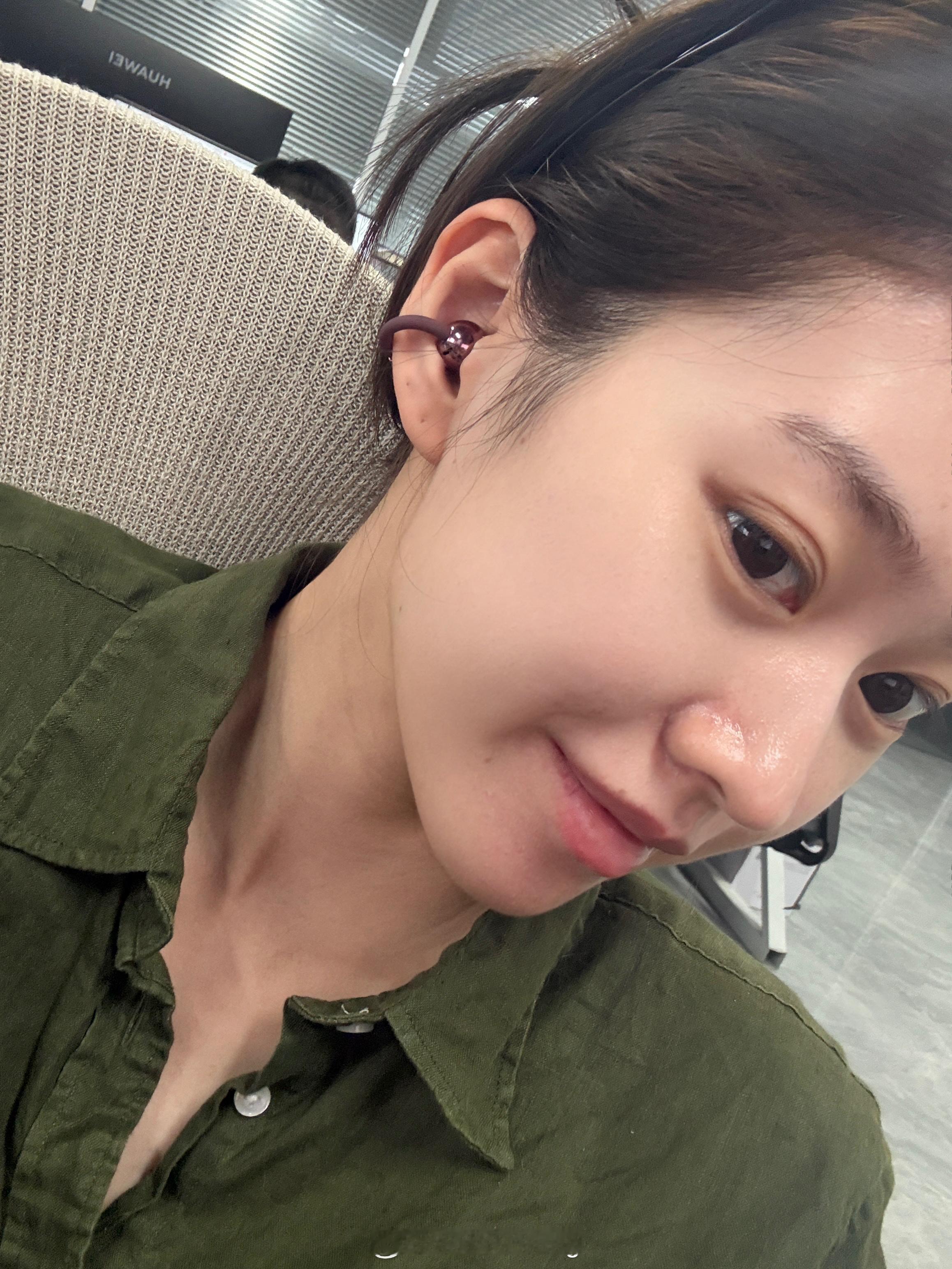 爱不释耳👂刚出的时候就体验过，但自己一直没买，后悔，后悔没早点买…但现在买的好