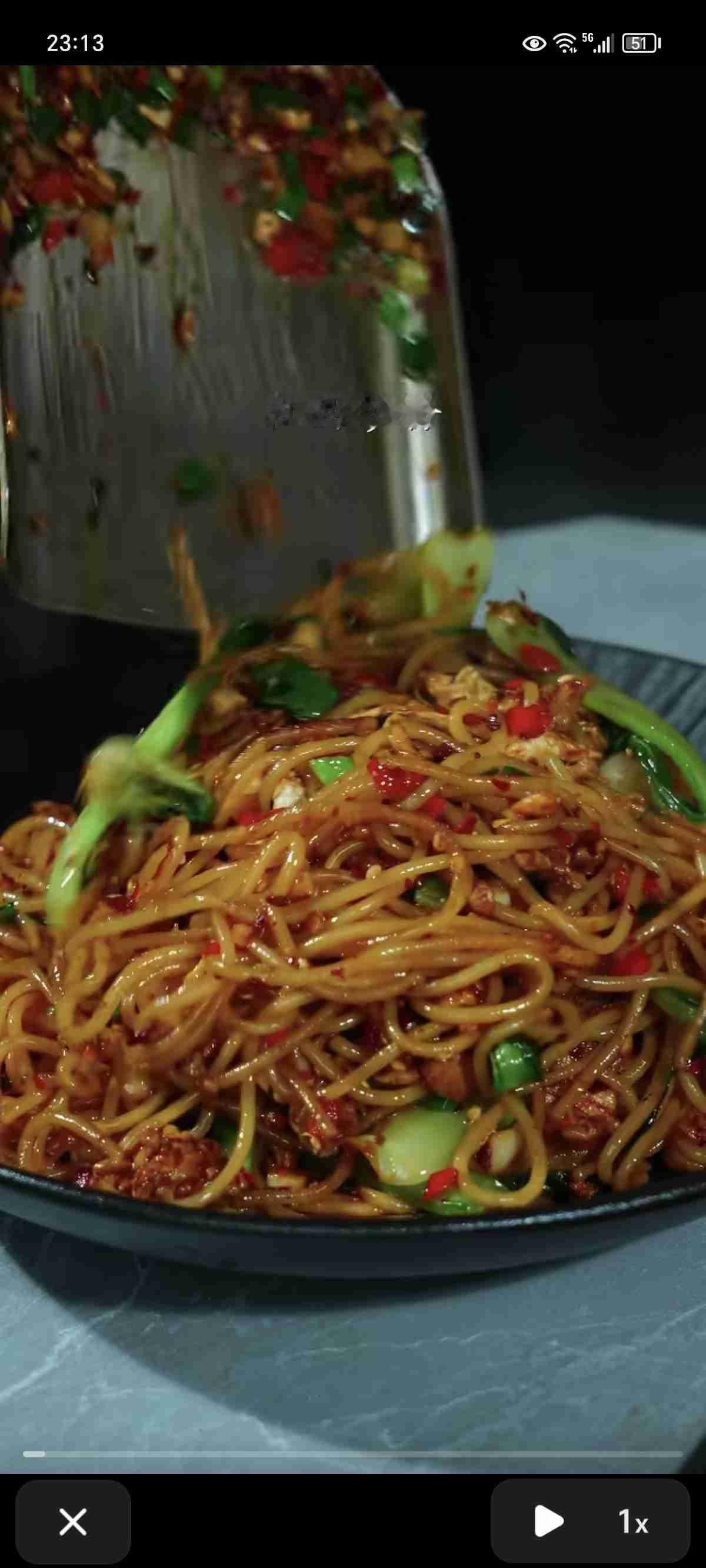 早上吃这么辣，是不是就不冷了
带定位晒今日生活
我的今日状态：😁轻松愉快
我这