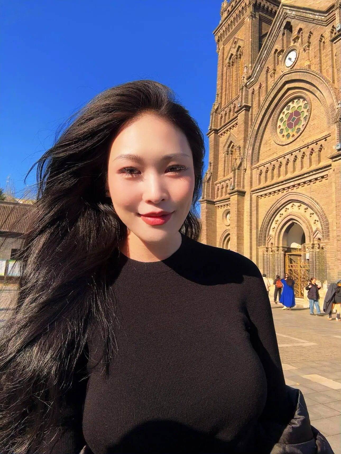 人生苦短，来日并不方长。做想做的事，见想见的人也许再见后真的可能不会再见。