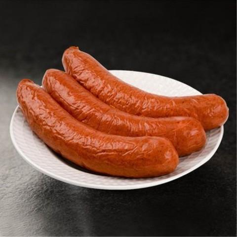 - 哈尔滨红肠：哈尔滨最经典的特产美食之一，成品香辣糯嫩，鲜美可口，带有异国风味