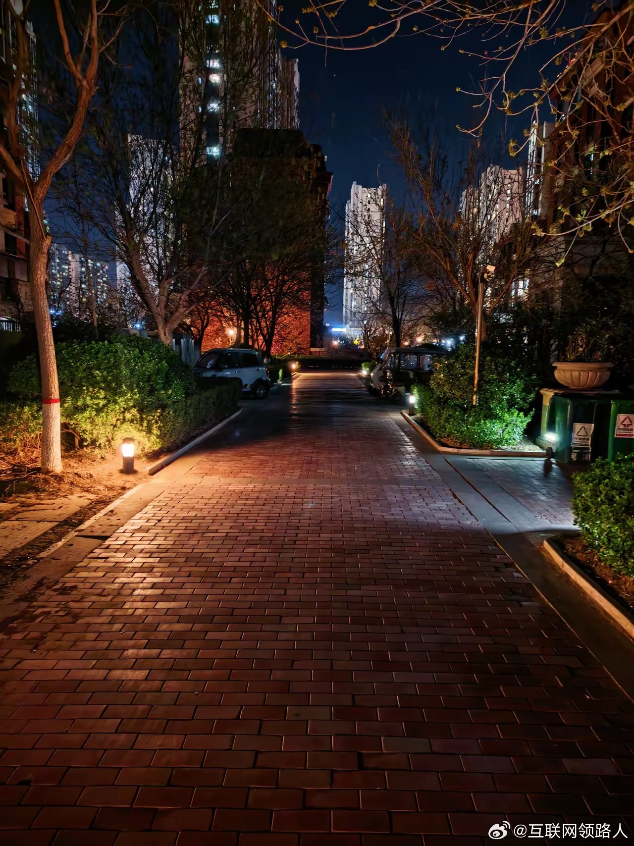 这是我用mate80和畅享90promax拍的夜景照片，效果真的很棒！来猜猜看，