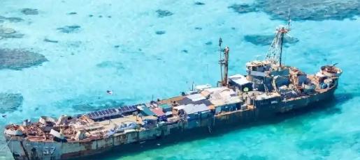 仁爱礁这道门关上了！9月25日菲律宾媒体爆出消息，他们的船队本来打算冲到仁爱礁，