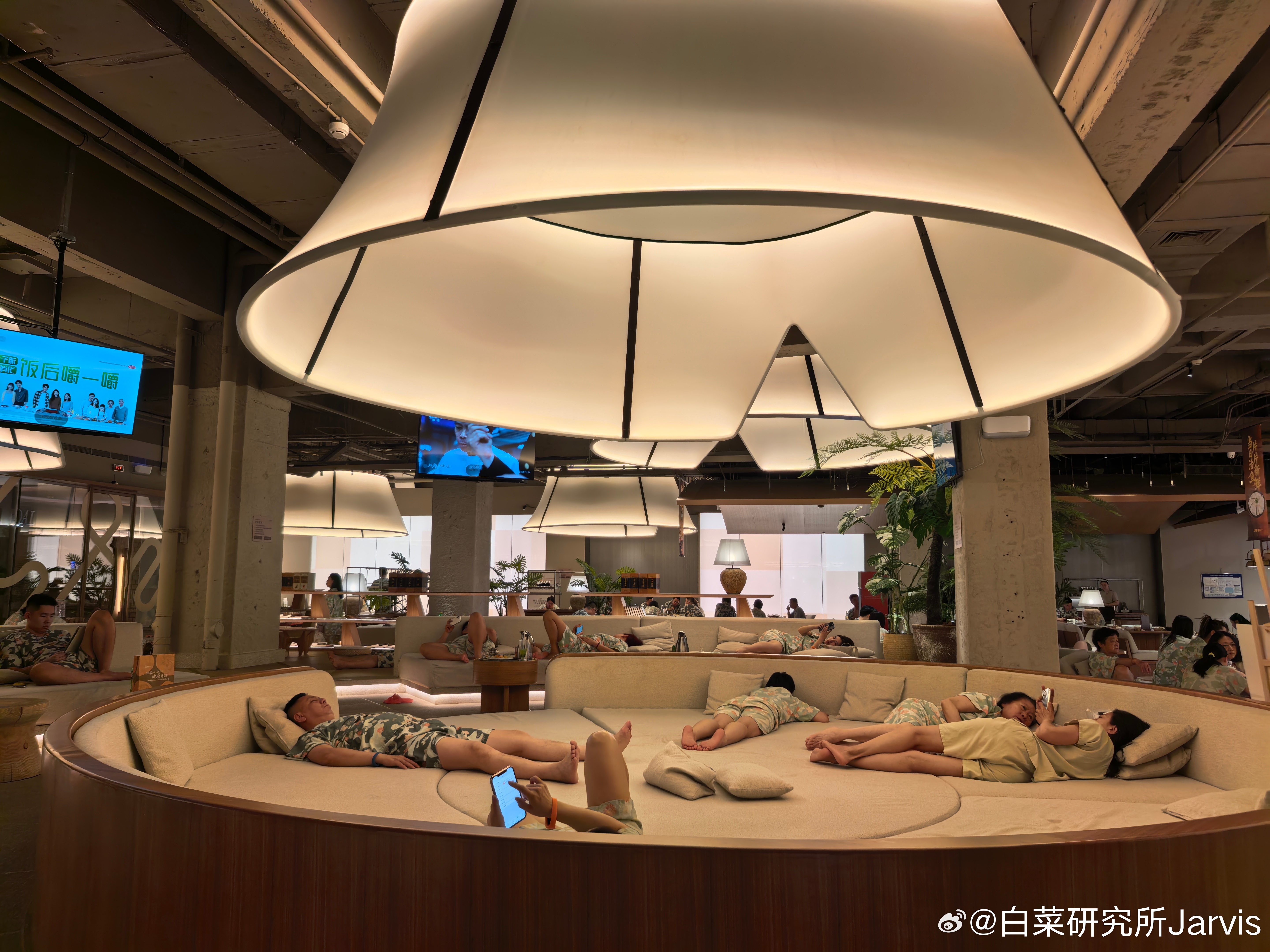 自从哈尔滨get了泡澡，现在已经追着来泡了，今年目前是一个月一次的频率，哈尔滨澜