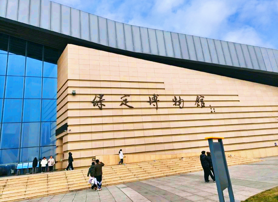 【保定市博物馆本周开放时间有变化】因馆内设备维修，保定市博物馆将于8月25日（周