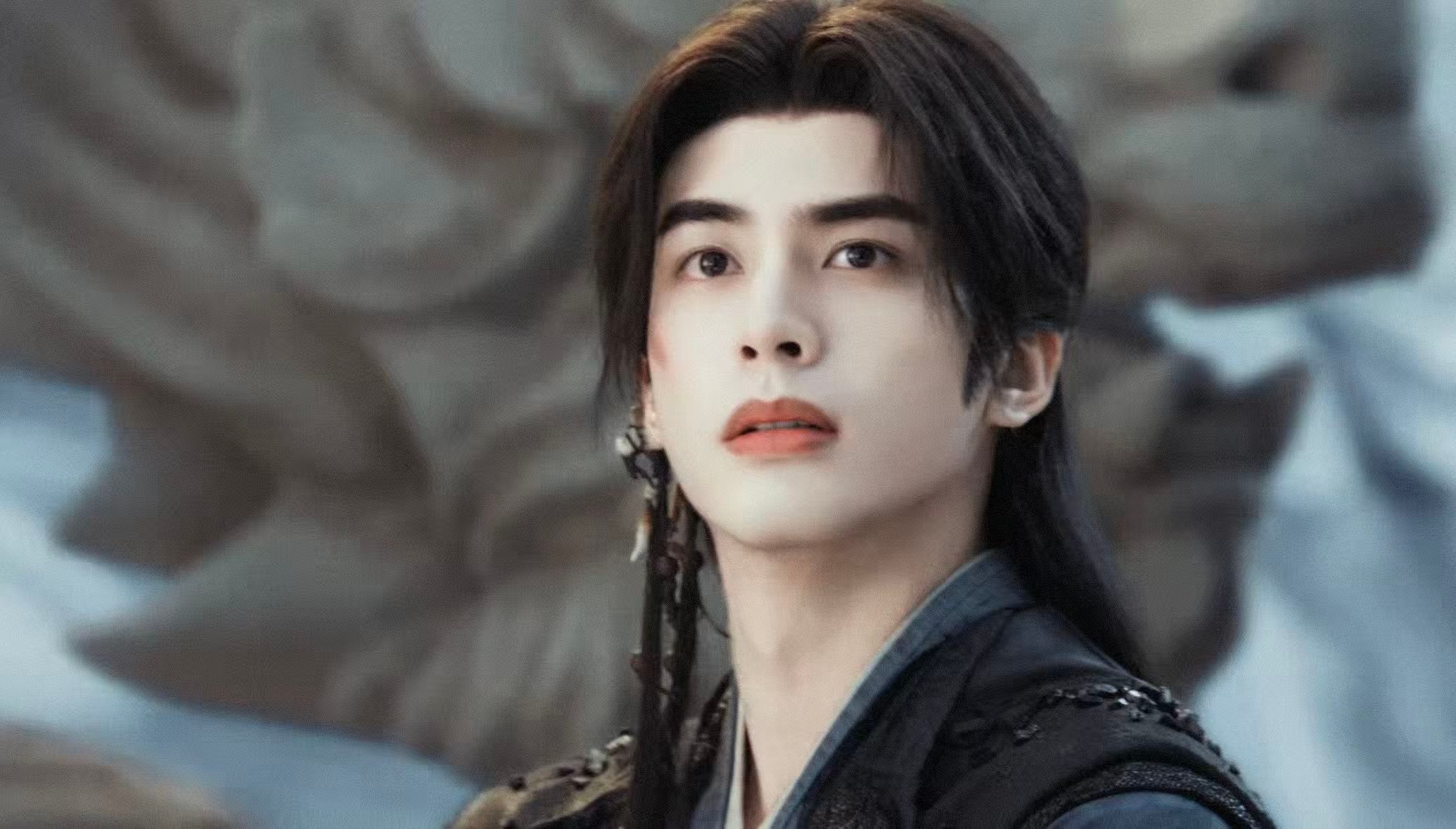 宋威龙圆了小时候的仙侠梦 宋威龙在《千香》里演魔尊，怕是把“小时候的自己”召唤出
