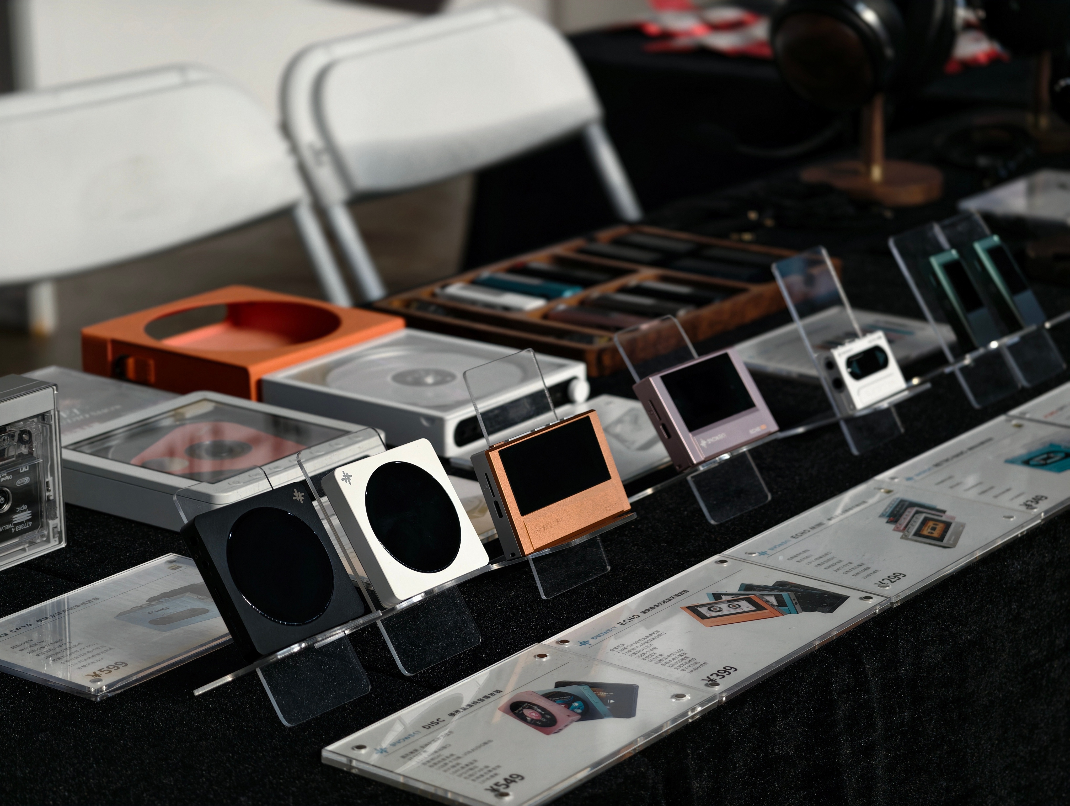 谁能明白当一个数码宝贝看到这一桌的东西，内心会有多馋～🤤 