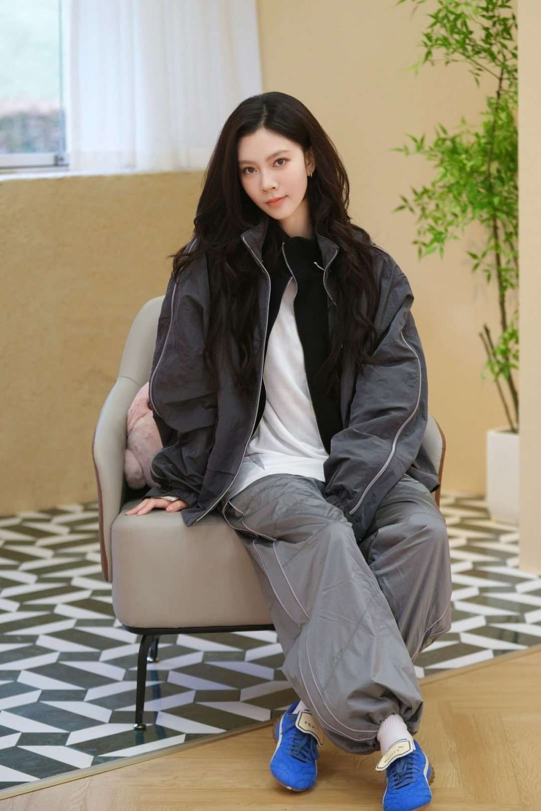 宋妍霏 把妹王 把妹不是技术是天赋，而姐刚好满级，宋妍霏在舞台上真的太斩女了，给
