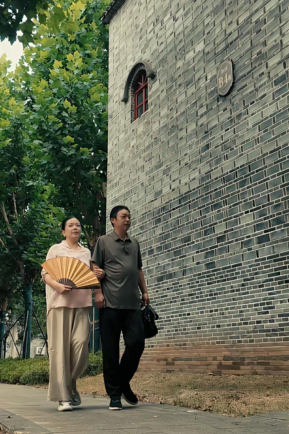 二八换子事件，许敏追查真相。追查真相六年，走过了一段不平凡的路。2026年7月1