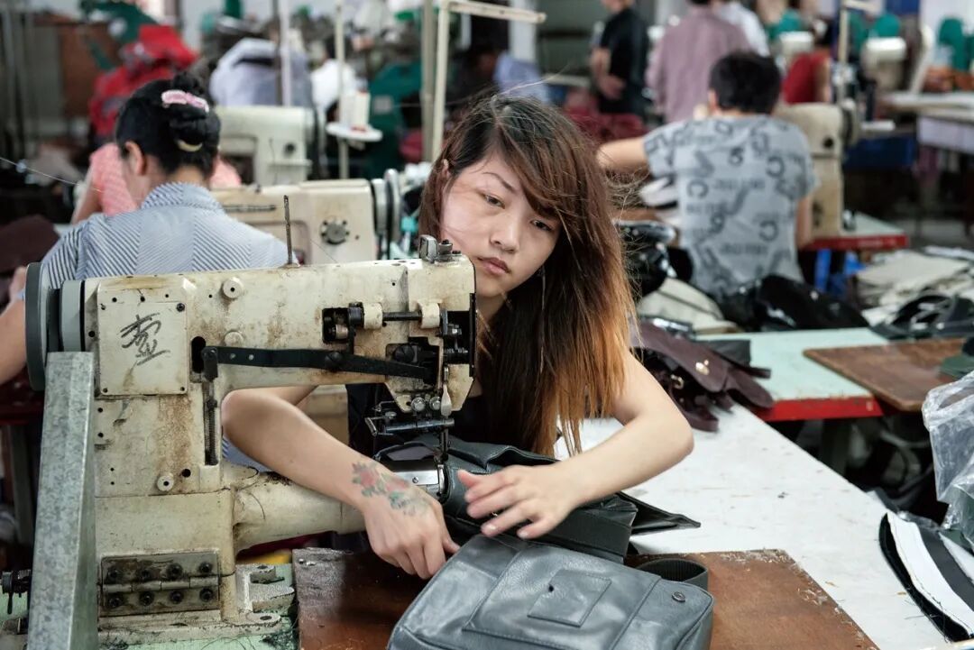 一个农民工150万次快门下的中国制造|我们的四分之一世纪