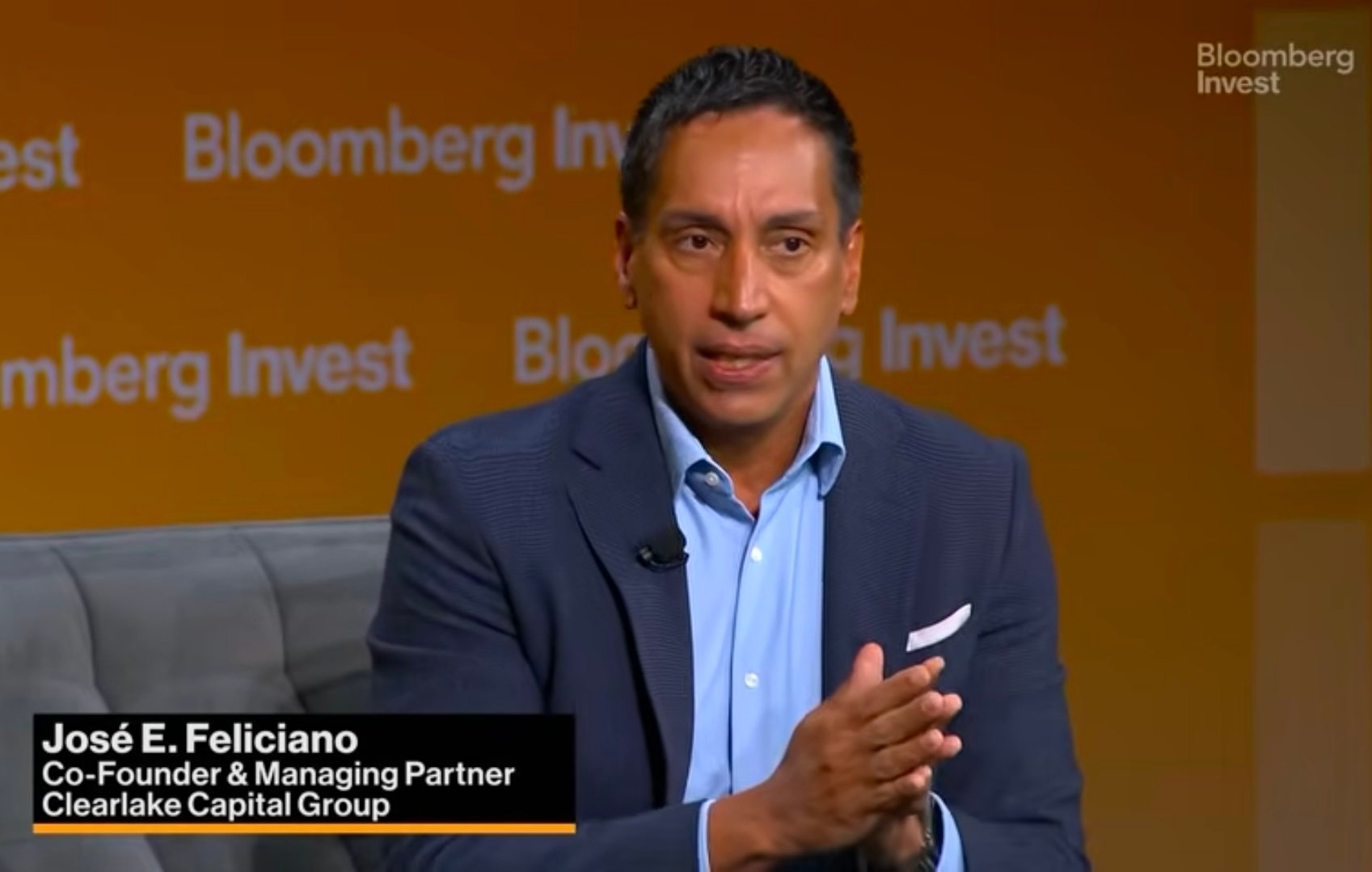 当有人问蓝军老板之一的何塞·费利西亚诺关于切尔西的低谷期时：“嗯，我们去年刚拿了