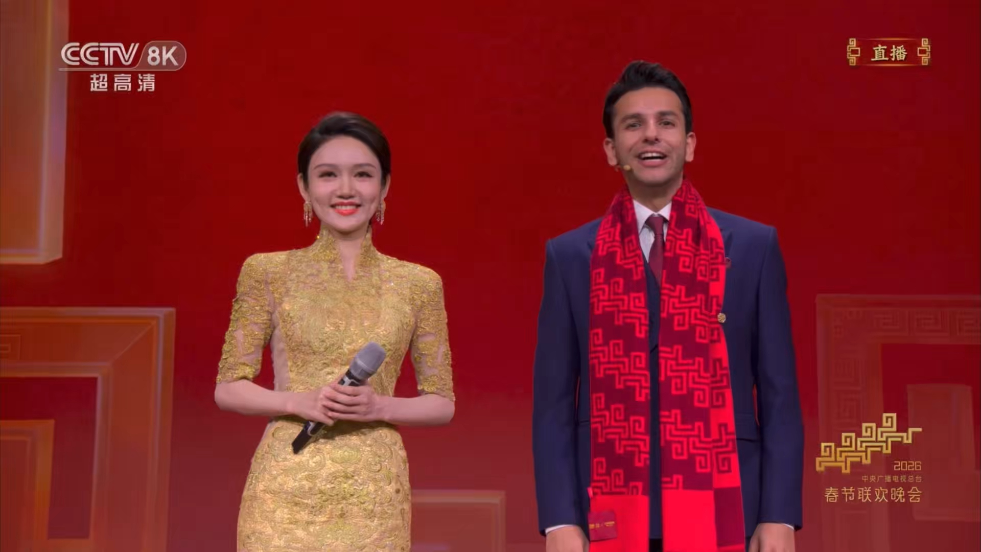 谁给龙洋画的口红谁给龙洋画的口红啊 