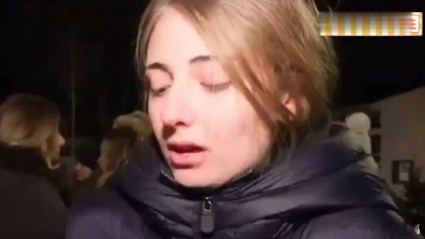 凤凰新闻【17女孩讲述瑞士酒吧火灾经历：火势蔓延得非常快、眼被烟熏得刺痛】17女