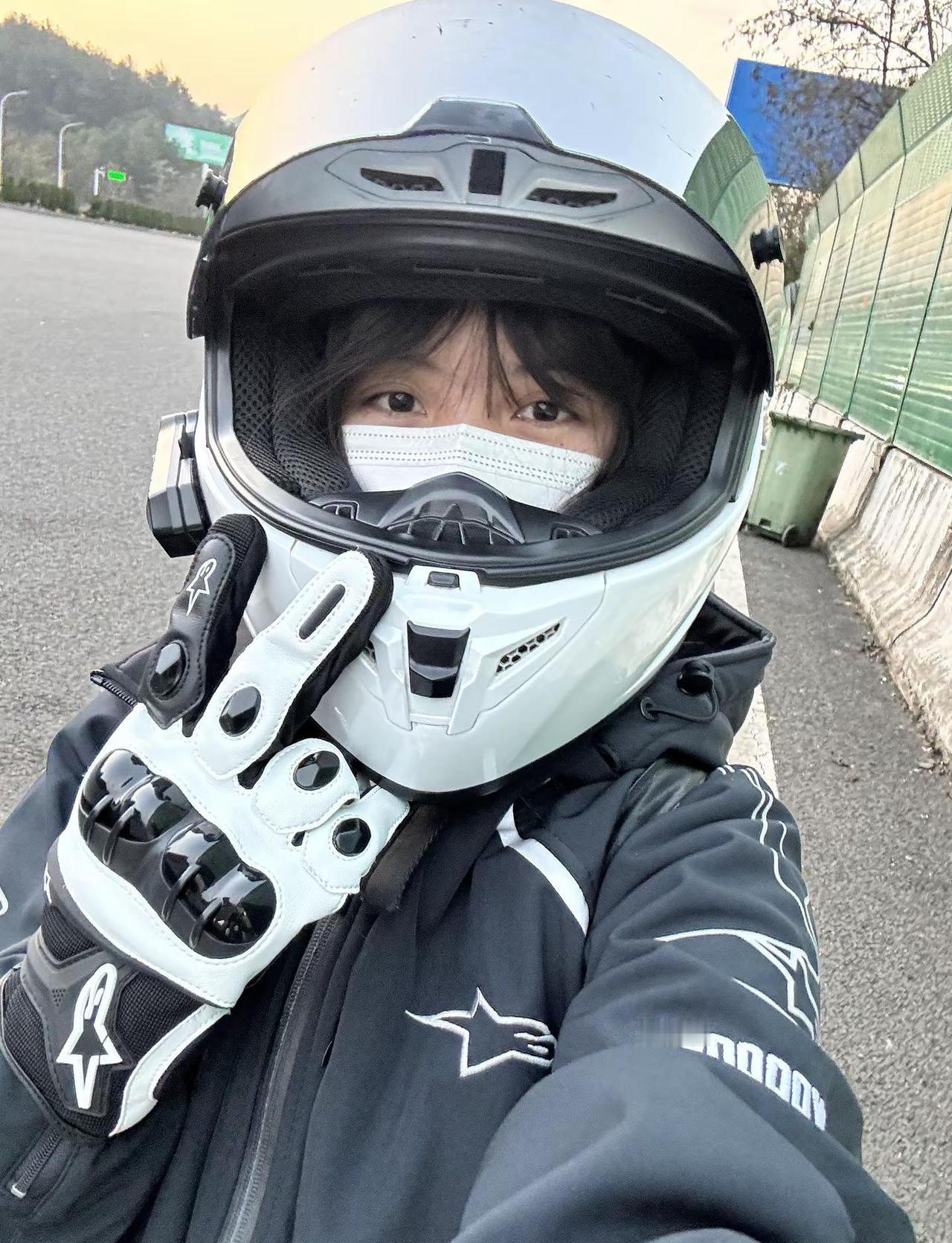 兜兜转转又回到了原点，一切还是像从前一样一无所获女骑 文明骑行