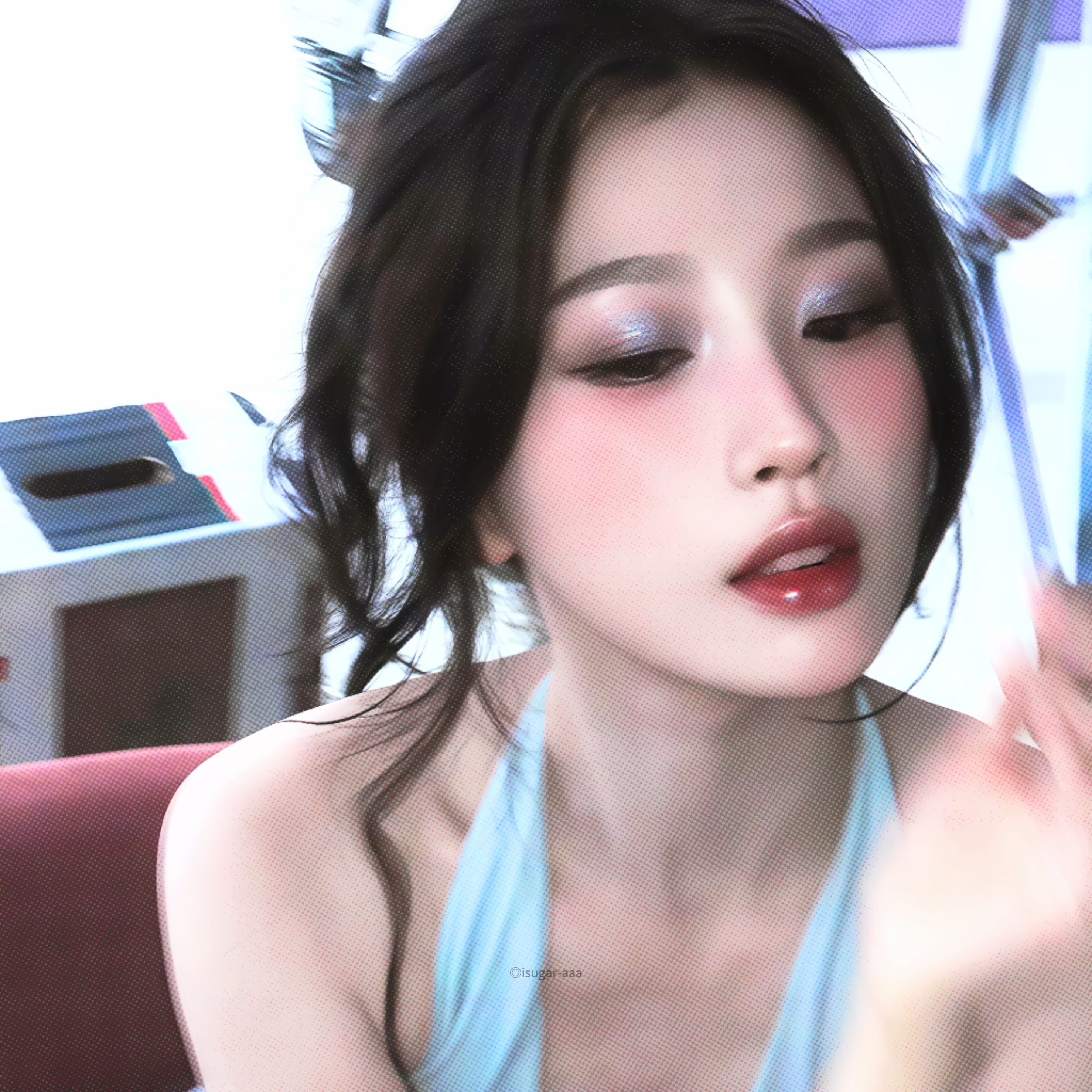 虞书欣🩵📸更新头像壁纸虞书欣千禧风辣妹 ​​​