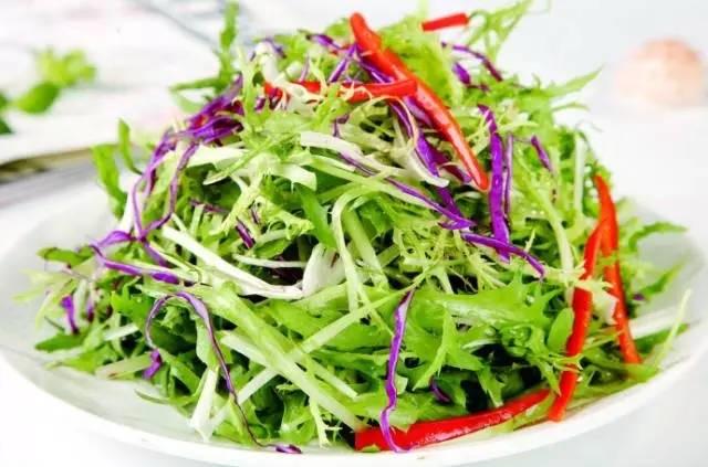 NBA西部球队，每个赛季有机会角逐季后赛成绩最差的球队，他们分别是：

2026