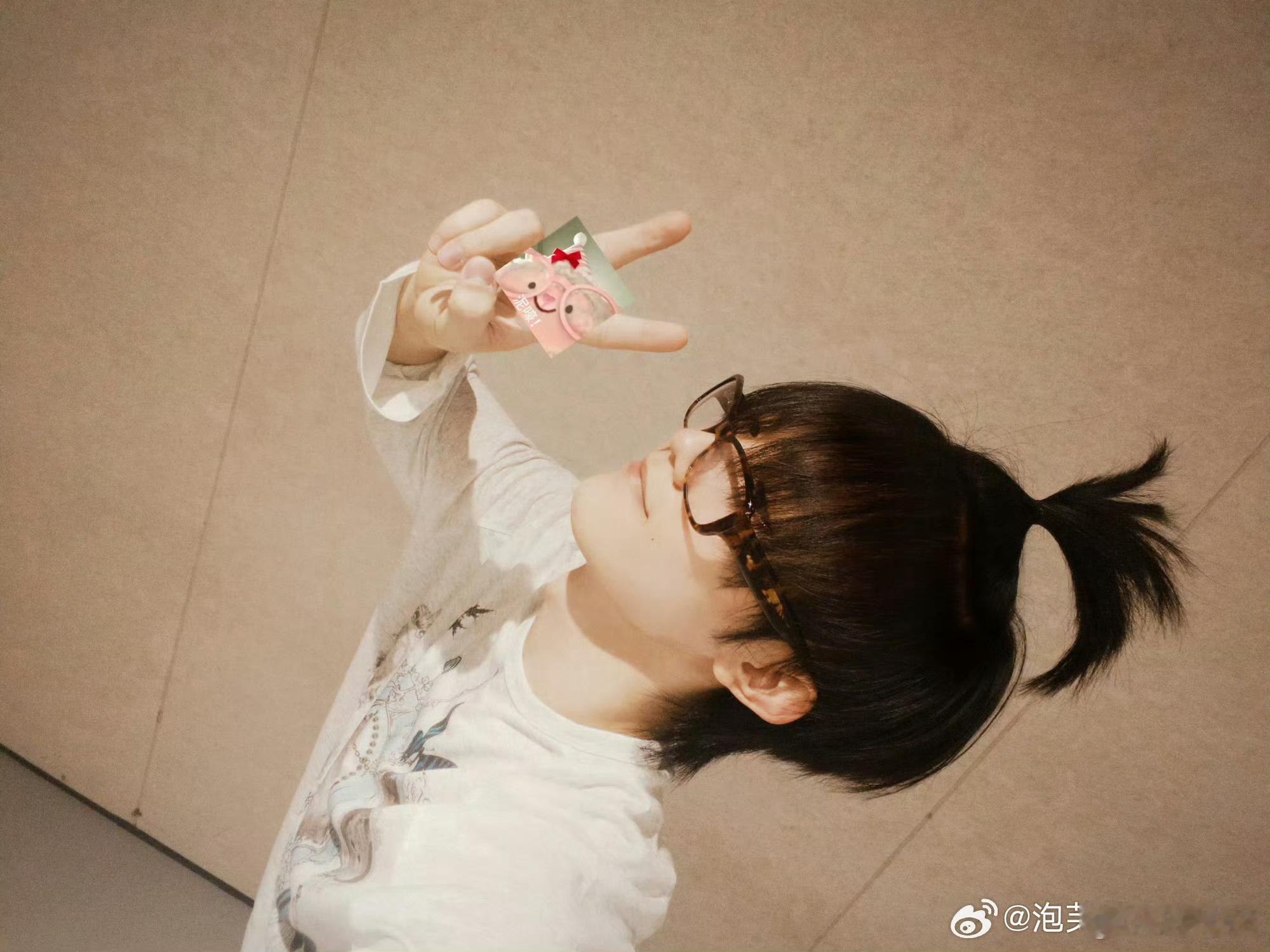 苏新皓早安语音少年声线澄澈温暖，问候真诚治愈，消解起床烦躁，注入积极能量。伴着这