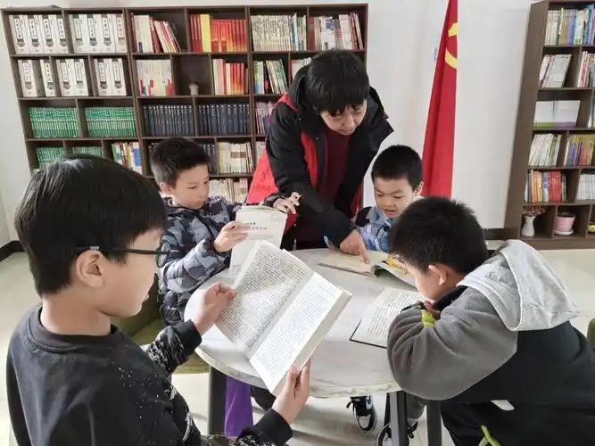 读懂深度整书阅读价值与《都柏林人》的精神治愈力量


我是小派，今天想和大家聊聊
