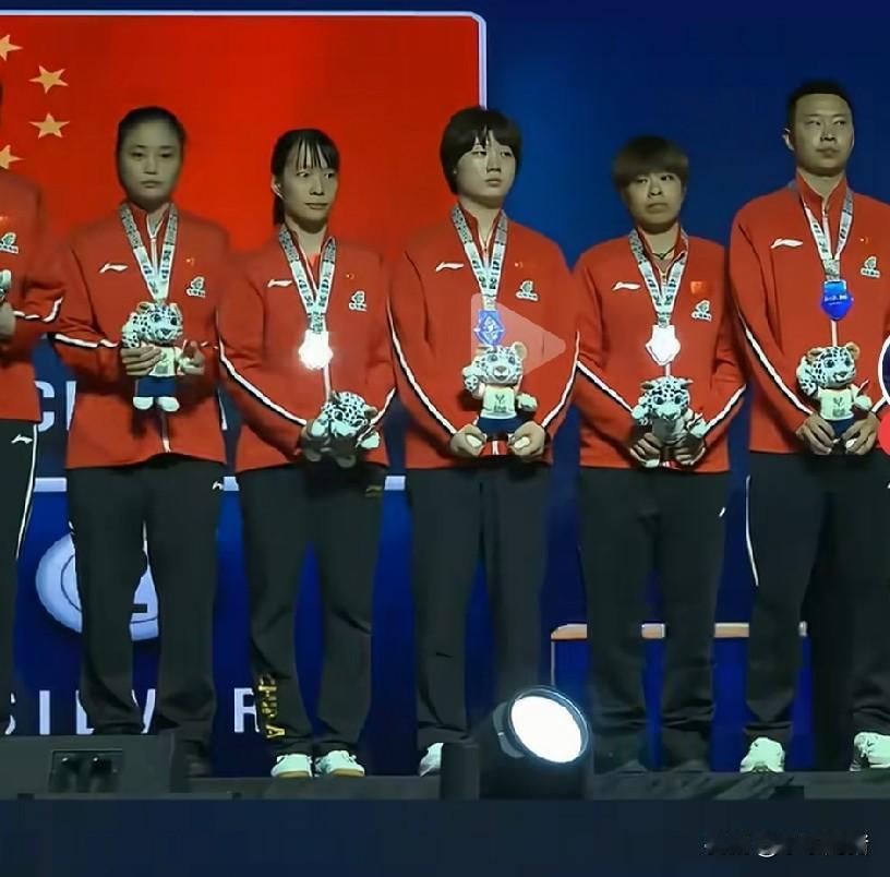 其实这次陈熠就是个背黑锅的。因为蒯曼上一单也可能丢二分。蒯曼对桥本是0胜4负，但
