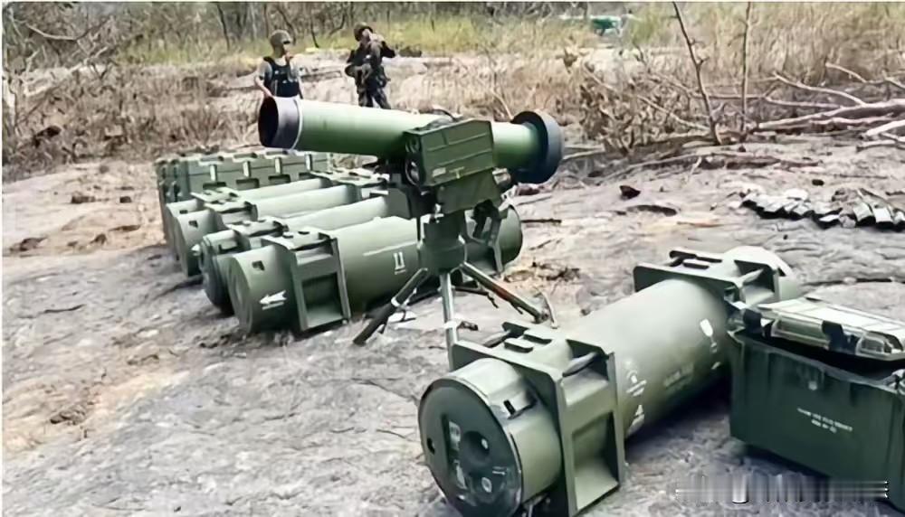 柬埔寨丢盔弃甲，中国先进武器白送泰军。

泰国和柬埔寨边境冲突闹得沸沸扬扬，这次