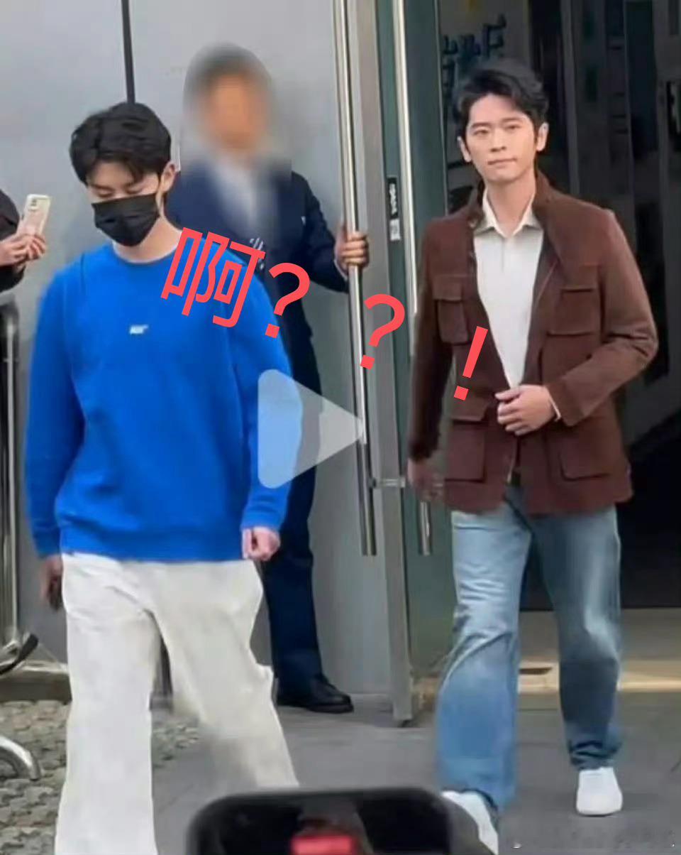 这男衣服的是助理还是执行经纪？？和丞磊走一起，不认识的还真会把这蓝衣服的当成是明