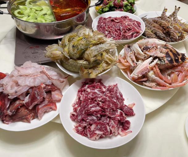 处理的一下午的食材，准备开刷了，有没有想吃的朋友，欢迎来