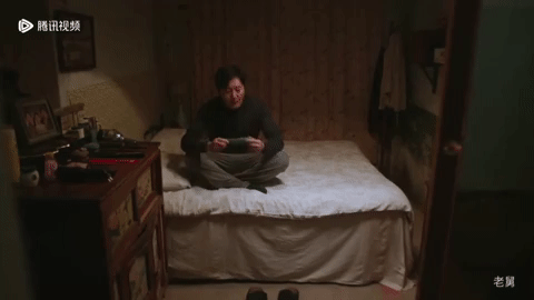 郭京飞别唱了我自己哭明明是看剧，却被他唱到想起自己的不容易，那些说不出口的压力和