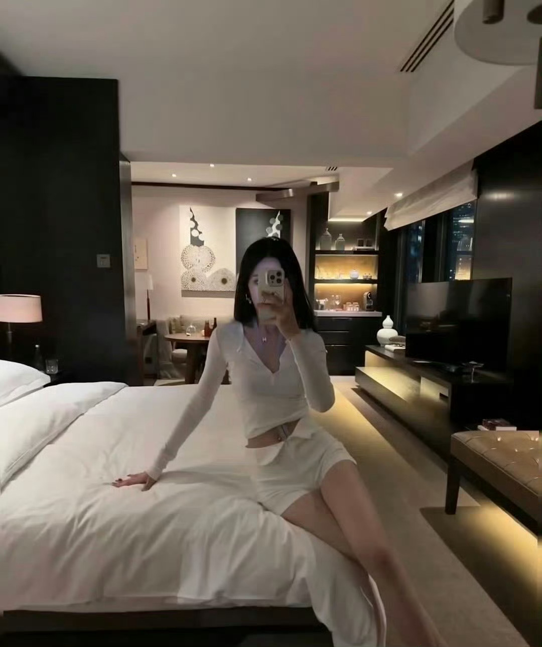 什么时候能找个男朋友带我出去玩啊啊 ​​​[左哼哼]  ​​​