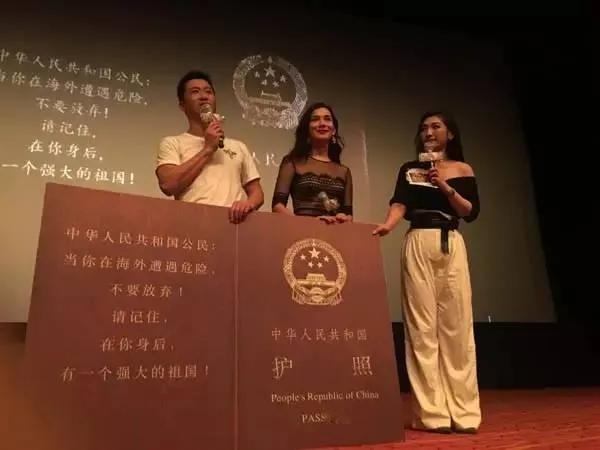 谁能想到，曾经风靡大江南北的《战狼2》在上映八年后，迎来了新一轮回旋镖。这些年，